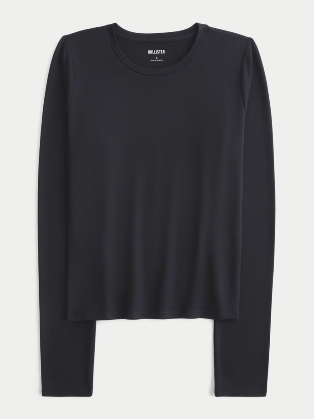 Woman’s Hollister Classic Black Long-Sleeve Crew Neck Shirt